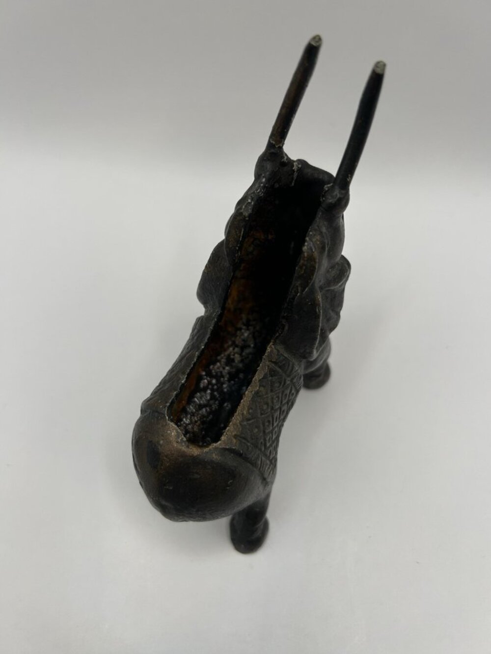 Vintage Heavy Bronze Elephant Trunk Up Open Middle Ash Tray 5“ Paperweight Desk - Picture 13 of 13